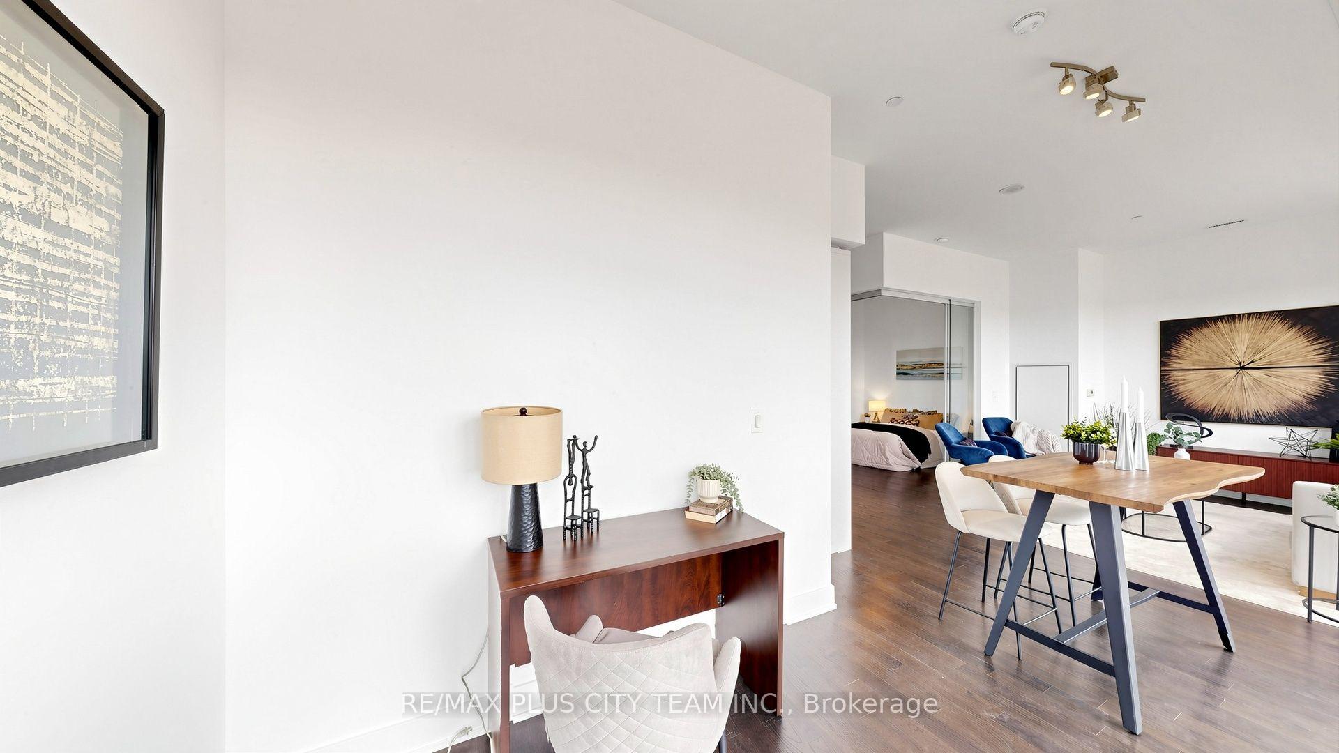 Photo 9 of Unit Uph07, 3018 Yonge Street, Toronto, Lawrence Park South — HOMEH