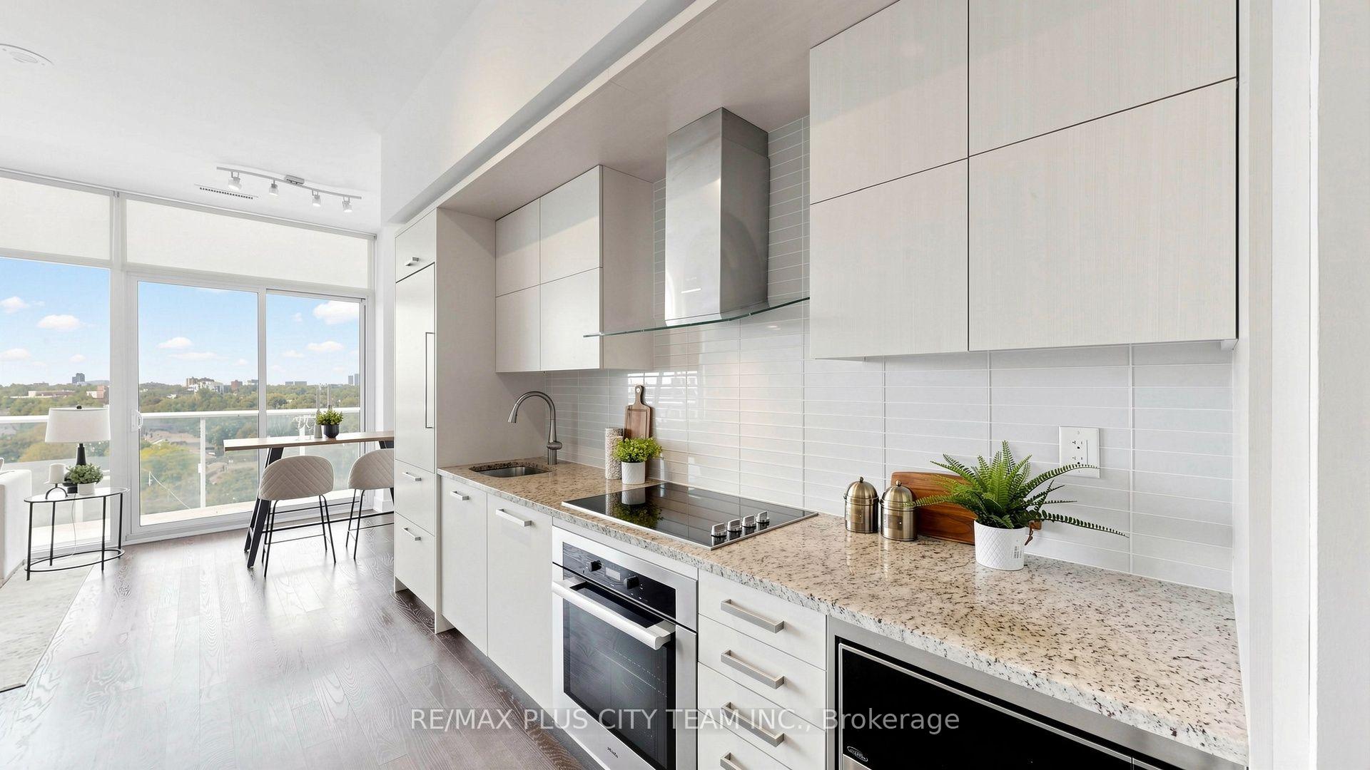 Photo 13 of Unit Uph07, 3018 Yonge Street, Toronto, Lawrence Park South — HOMEH