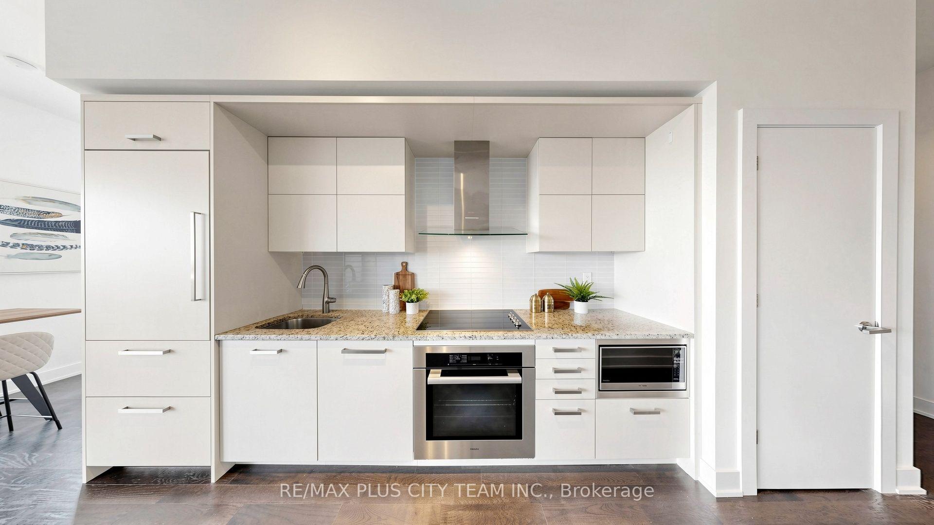 Photo 14 of Unit Uph07, 3018 Yonge Street, Toronto, Lawrence Park South — HOMEH