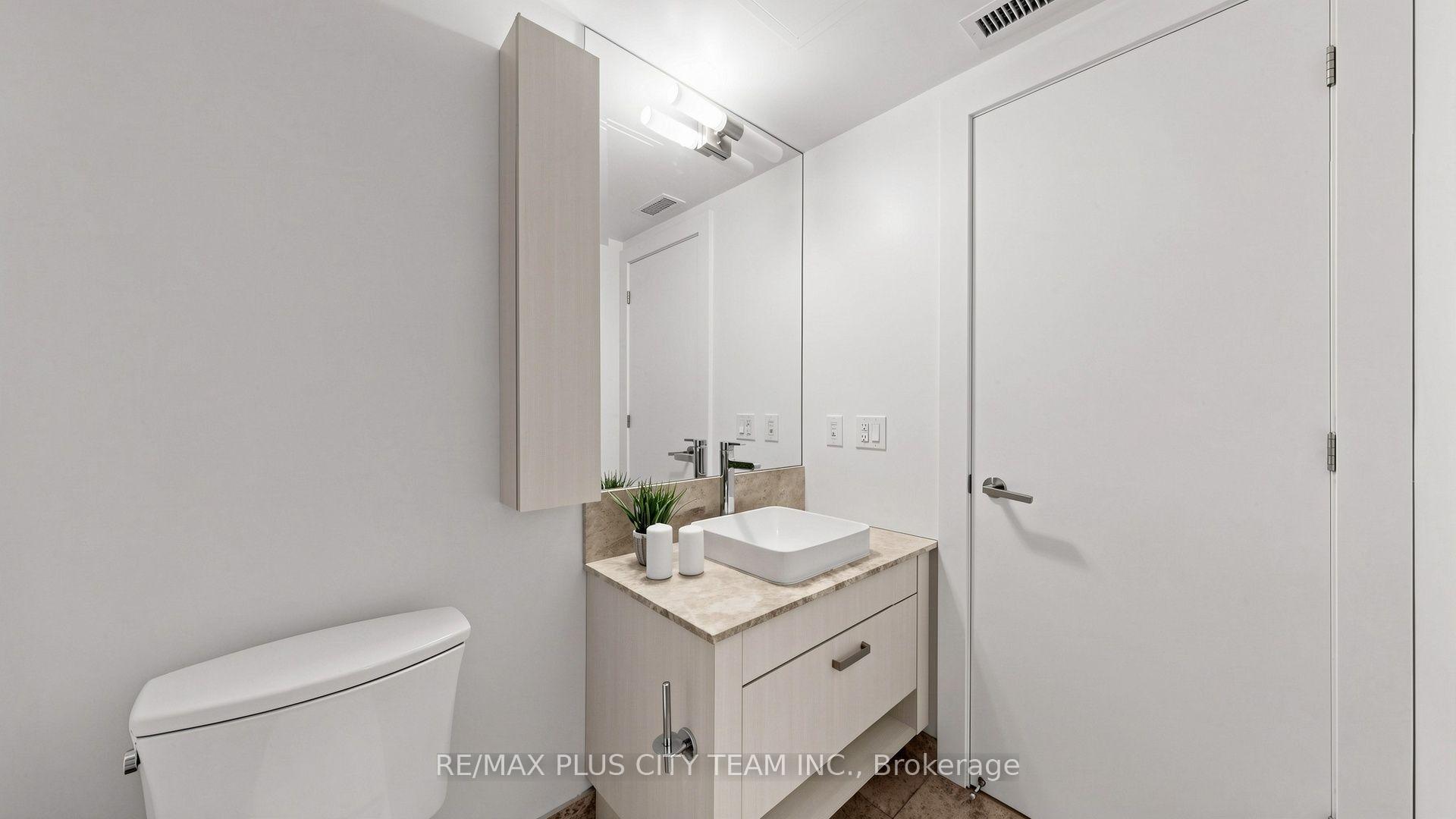 Photo 18 of Unit Uph07, 3018 Yonge Street, Toronto, Lawrence Park South — HOMEH
