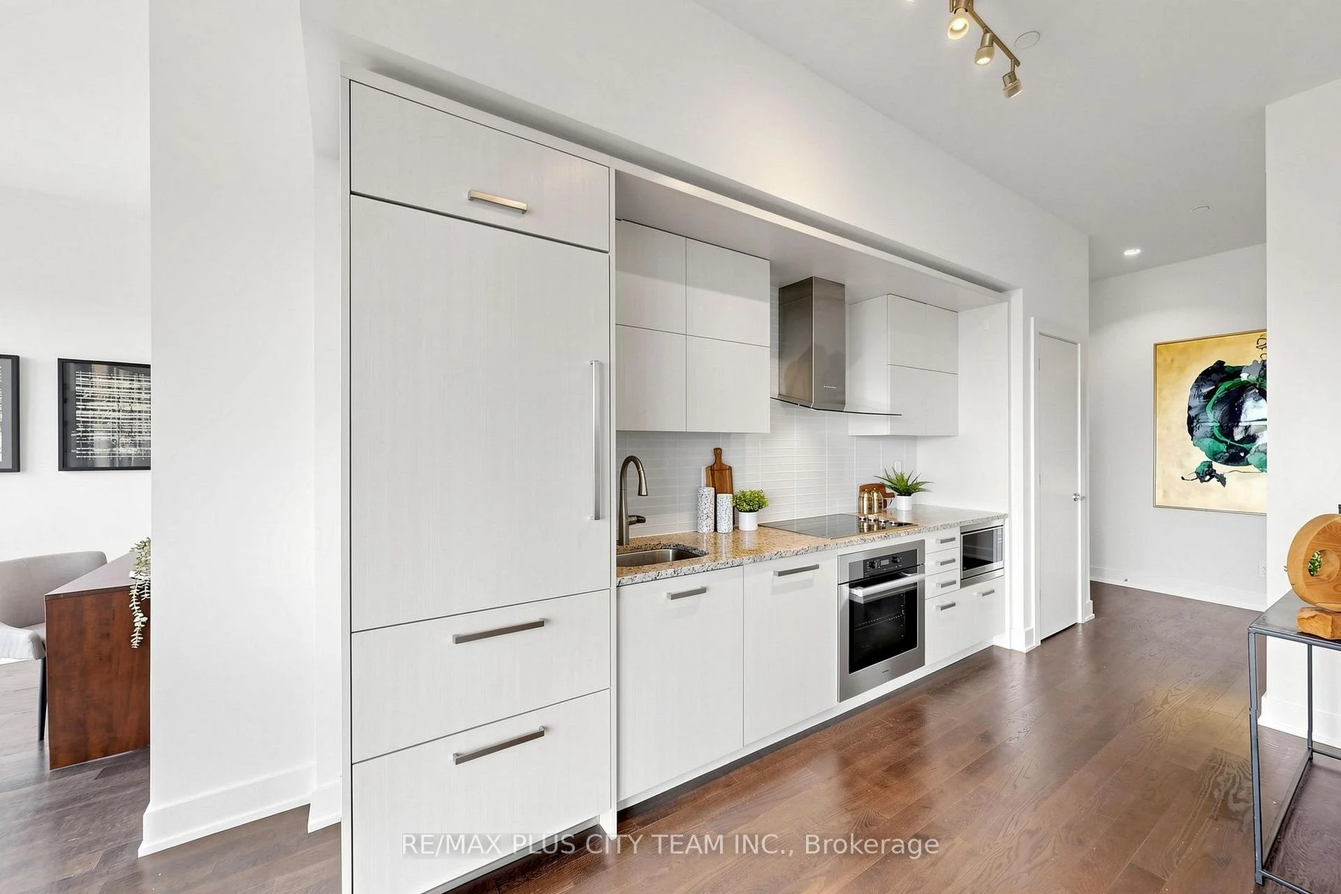 Photo 12 of Unit Uph07, 3018 Yonge Street, Toronto, Lawrence Park South — HOMEH
