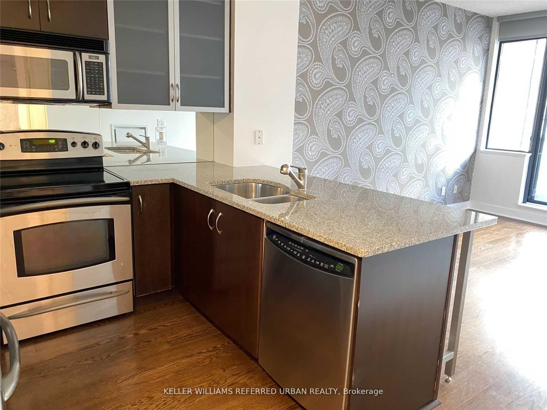 Photo 2 of Unit 1401, 438 King Street W, Toronto, Waterfront Communities — HOMEH