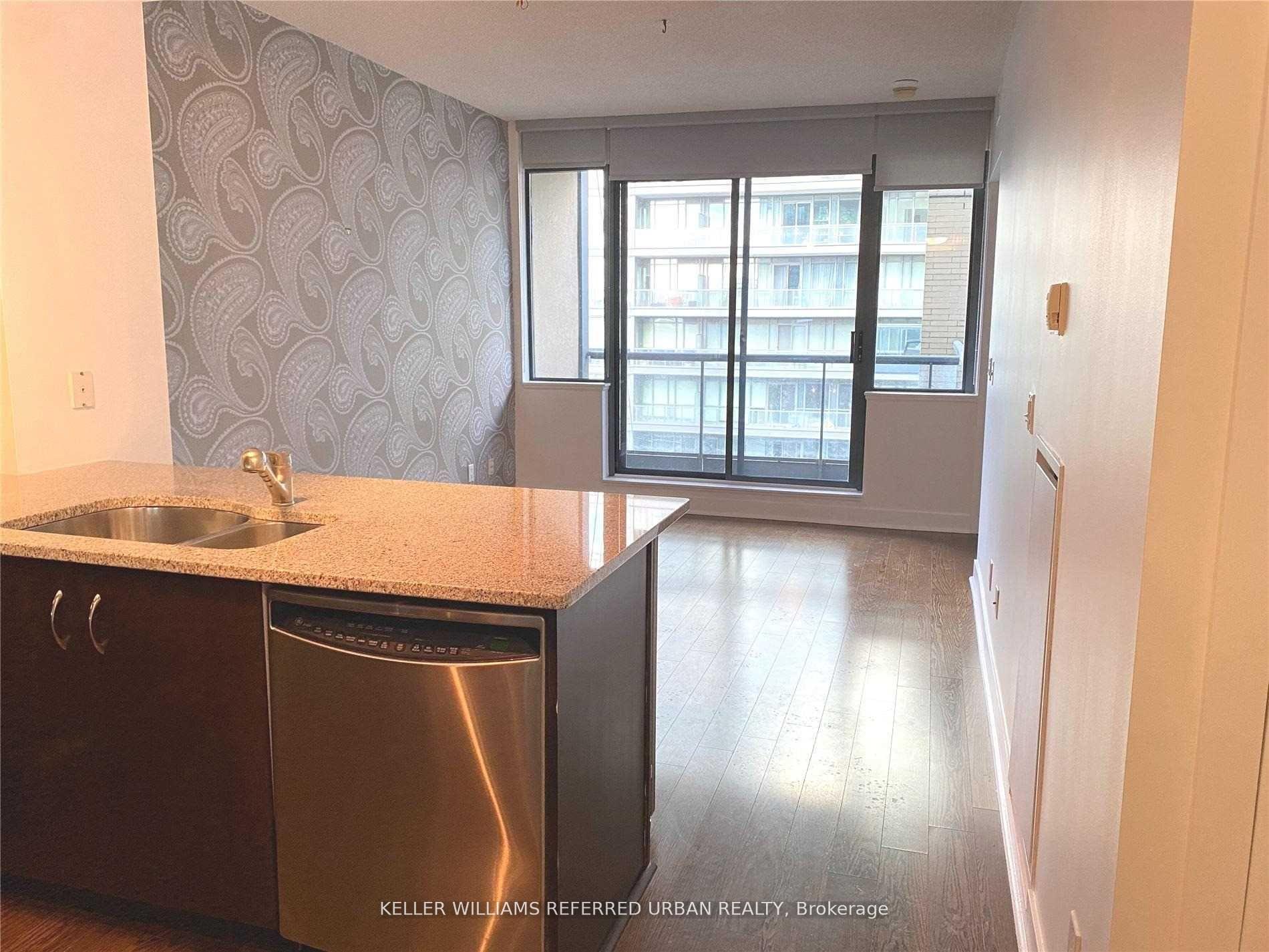Photo 3 of Unit 1401, 438 King Street W, Toronto, Waterfront Communities — HOMEH