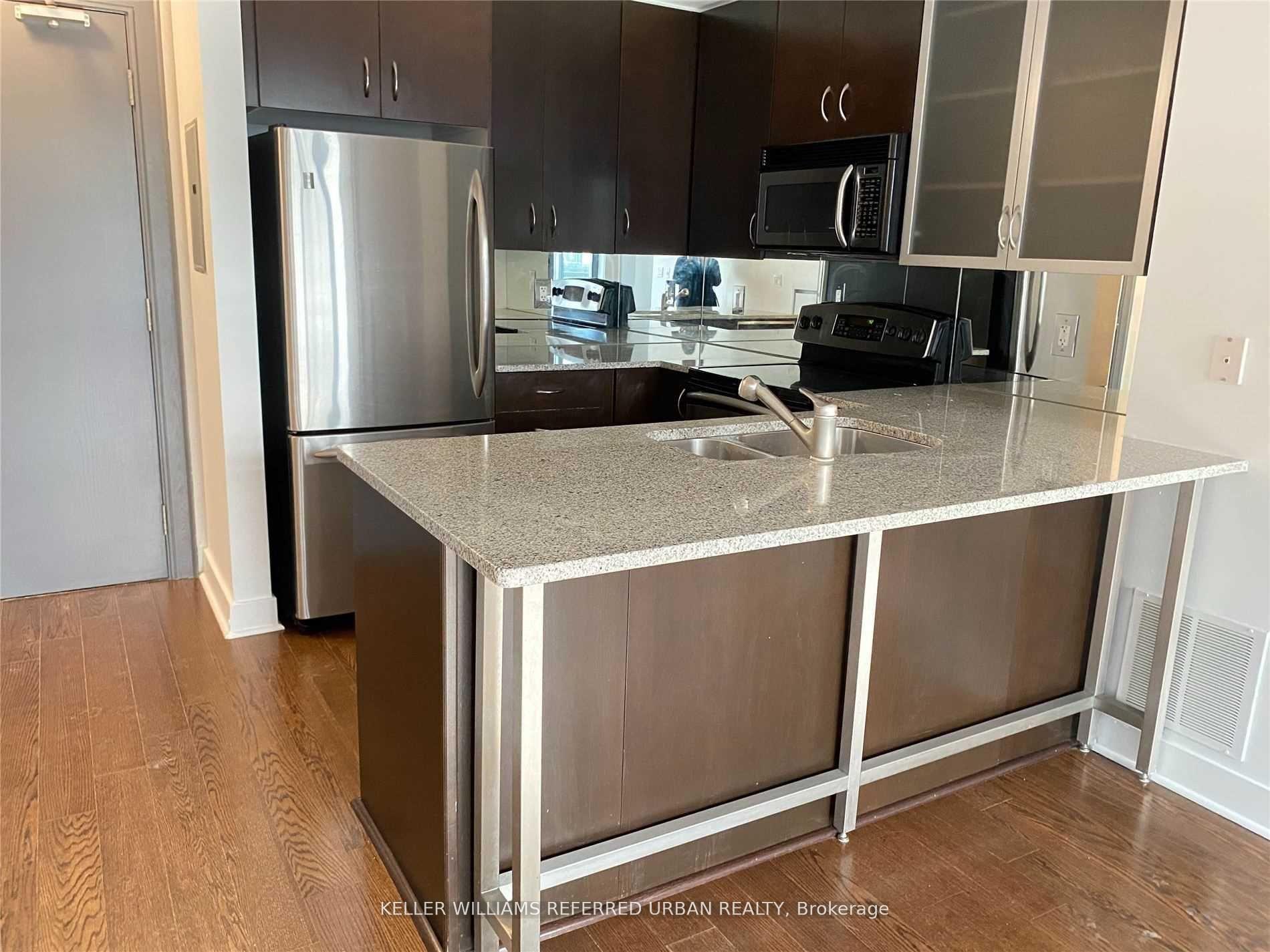 Photo 5 of Unit 1401, 438 King Street W, Toronto, Waterfront Communities — HOMEH