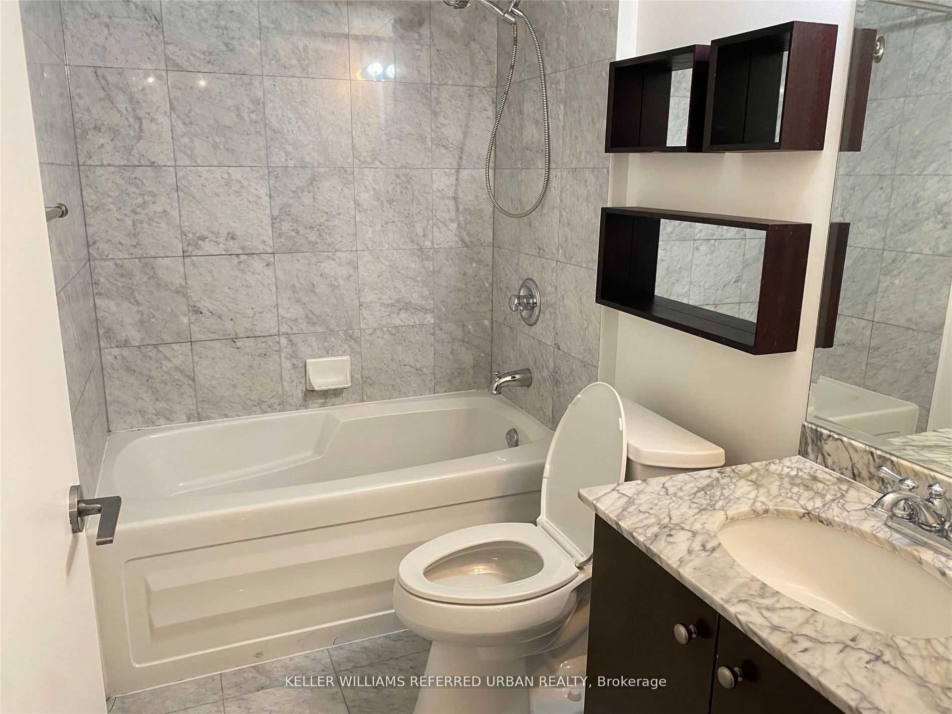 Photo 9 of Unit 1401, 438 King Street W, Toronto, Waterfront Communities — HOMEH