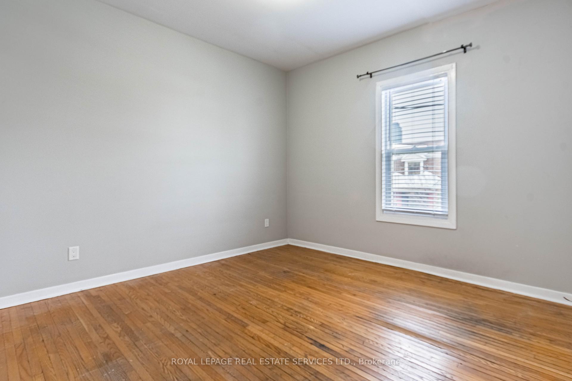 Photo 18 of 740 Lansdowne Avenue, Toronto, Dovercourt-Wallace Emerson-Junction — HOMEH