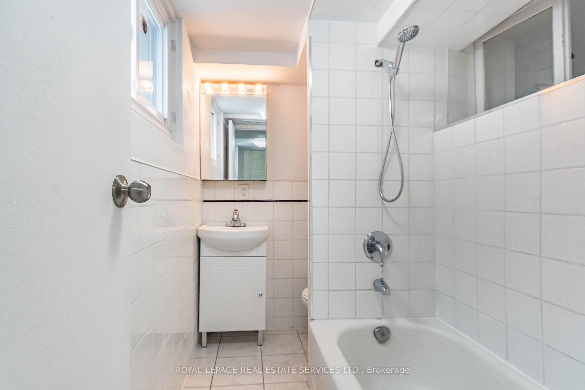 Photo 24 of 740 Lansdowne Avenue, Toronto, Dovercourt-Wallace Emerson-Junction — HOMEH