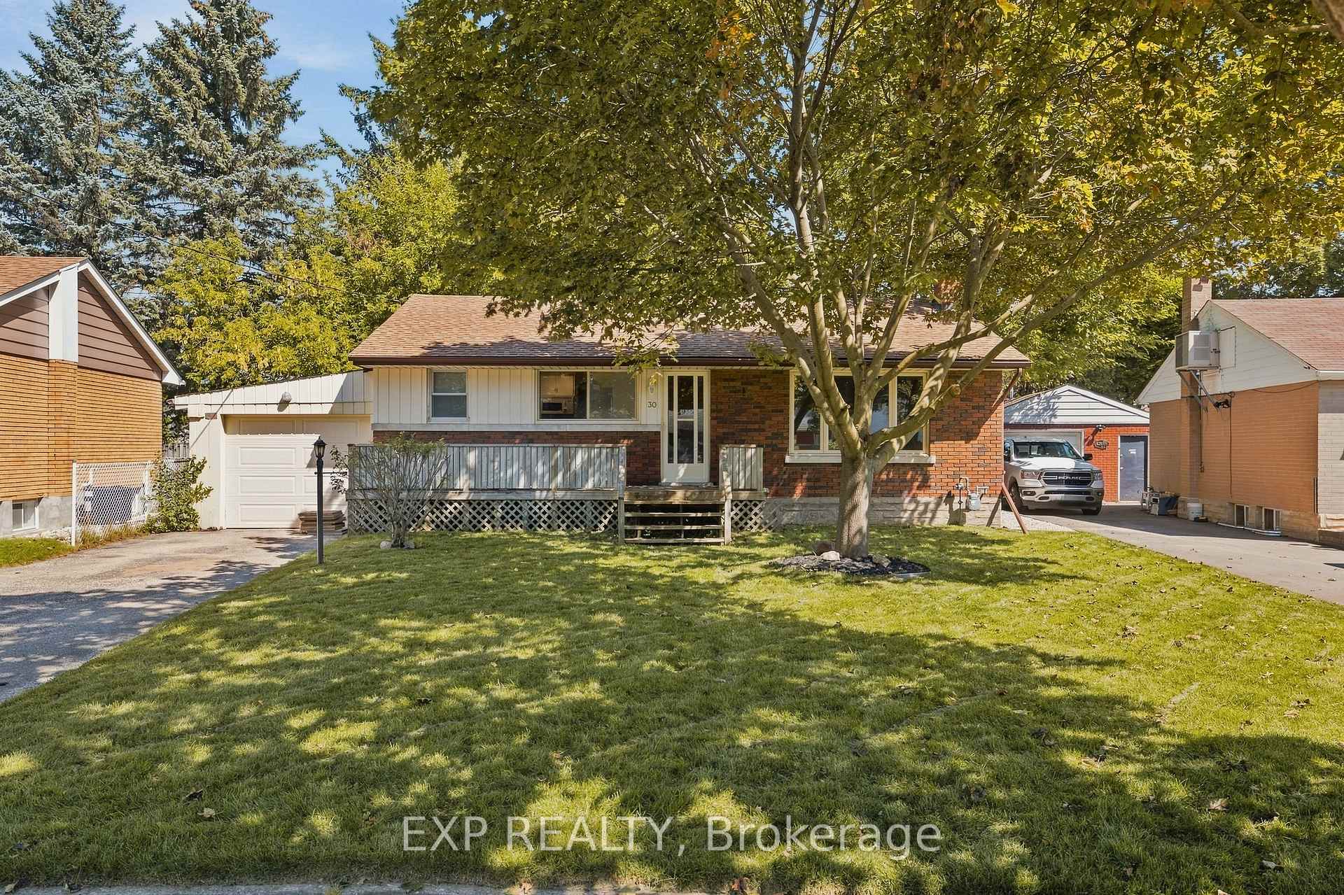 Photo 2 of 30 Gerard Avenue, Kitchener, Vanier - Kitchener — HOMEH