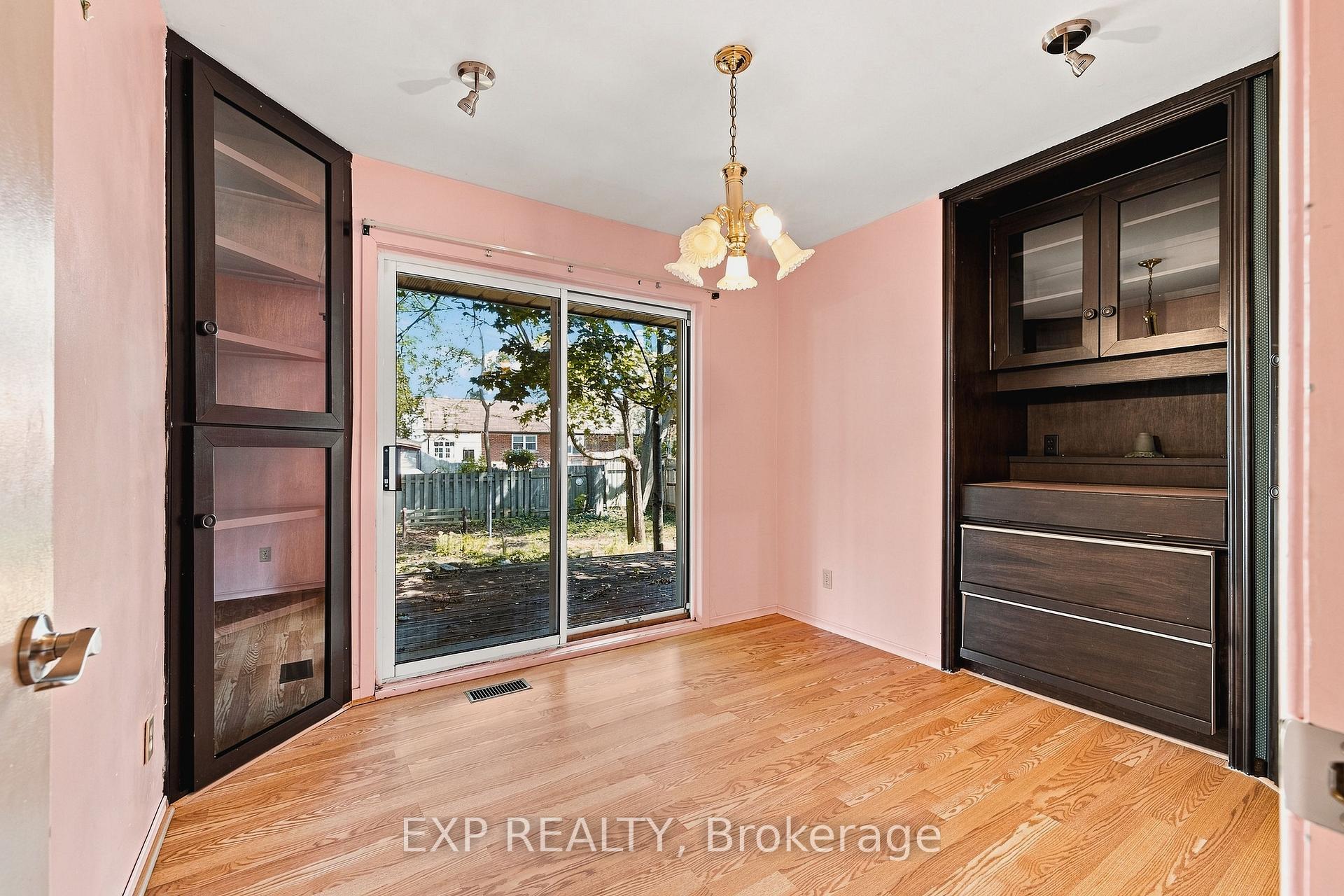 Photo 12 of 30 Gerard Avenue, Kitchener, Vanier - Kitchener — HOMEH