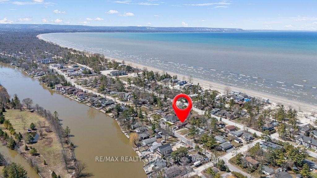 Photo 5 of 254 Old Mosley Street, Wasaga Beach — HOMEH