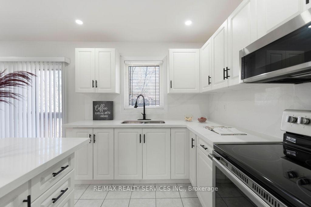 Photo 27 of 254 Old Mosley Street, Wasaga Beach — HOMEH