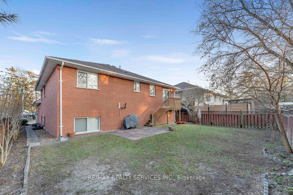 Photo 44 of 254 Old Mosley Street, Wasaga Beach — HOMEH