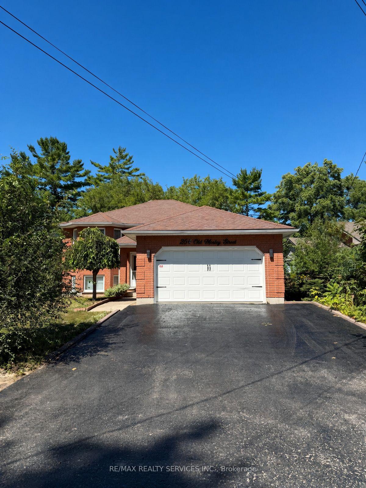 Photo 2 of 254 Old Mosley Street, Wasaga Beach — HOMEH