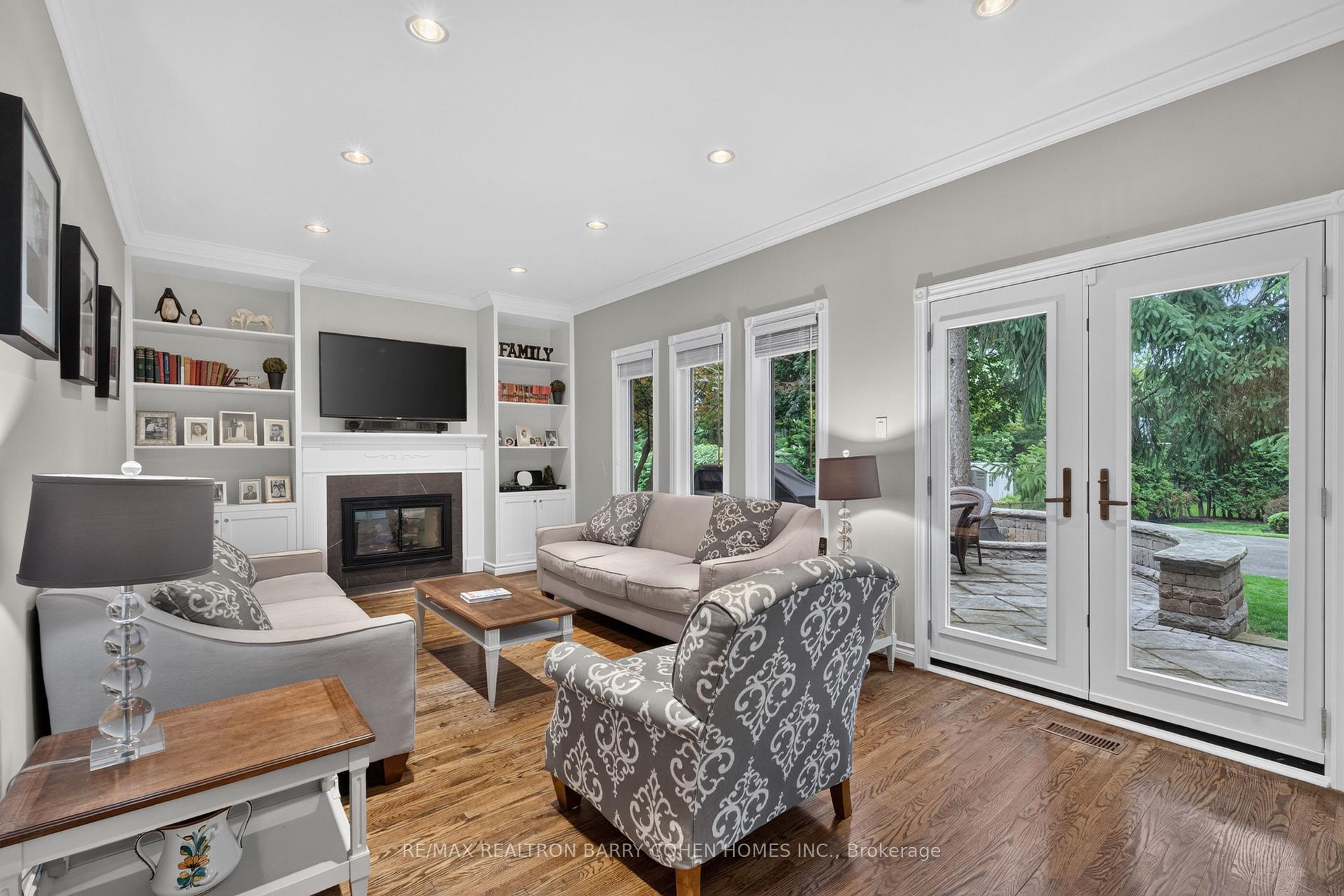 Photo 11 of 110 Upper Canada Drive, North York, St. Andrew-Windfields — HOMEH
