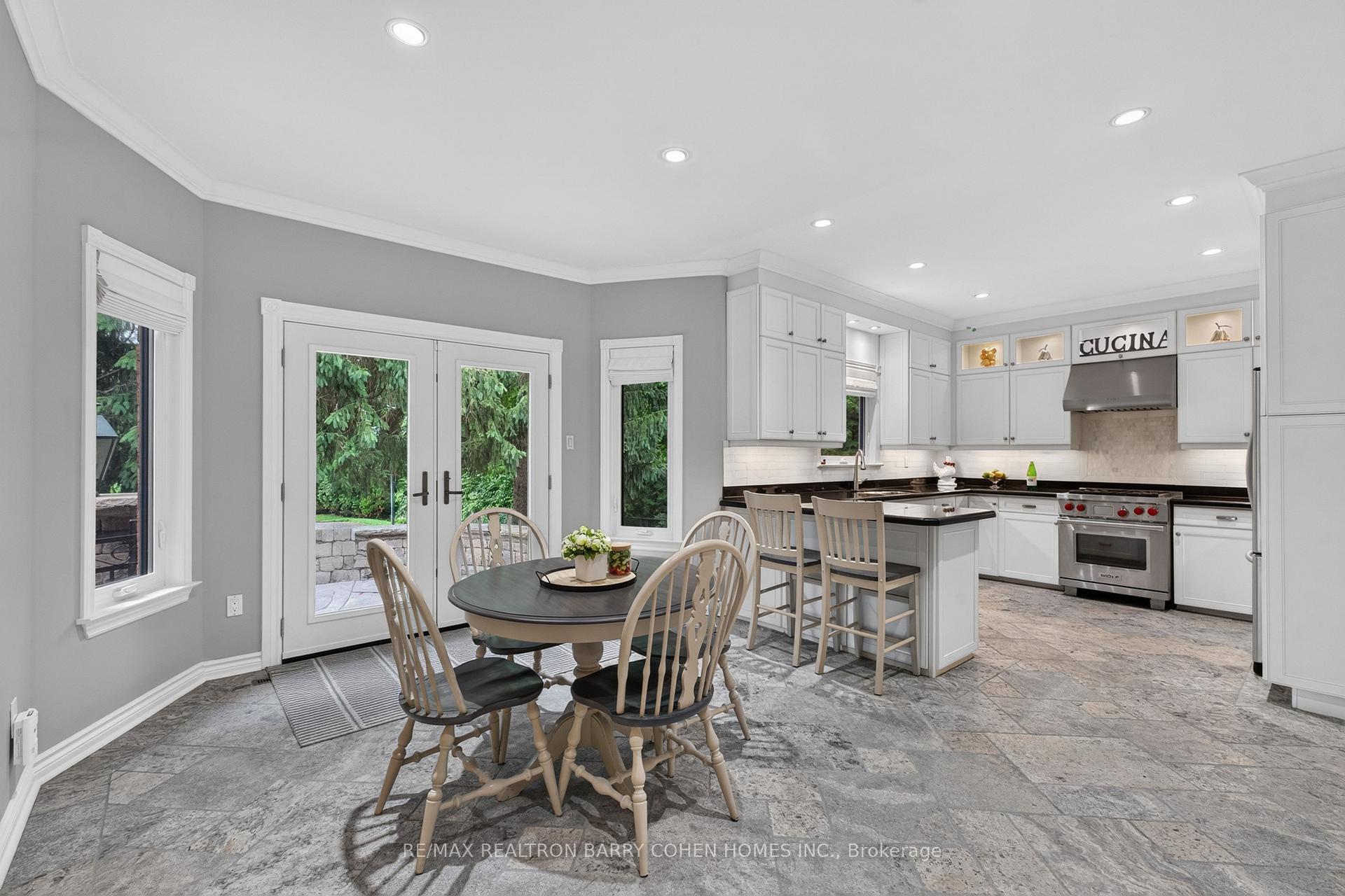 Photo 13 of 110 Upper Canada Drive, North York, St. Andrew-Windfields — HOMEH