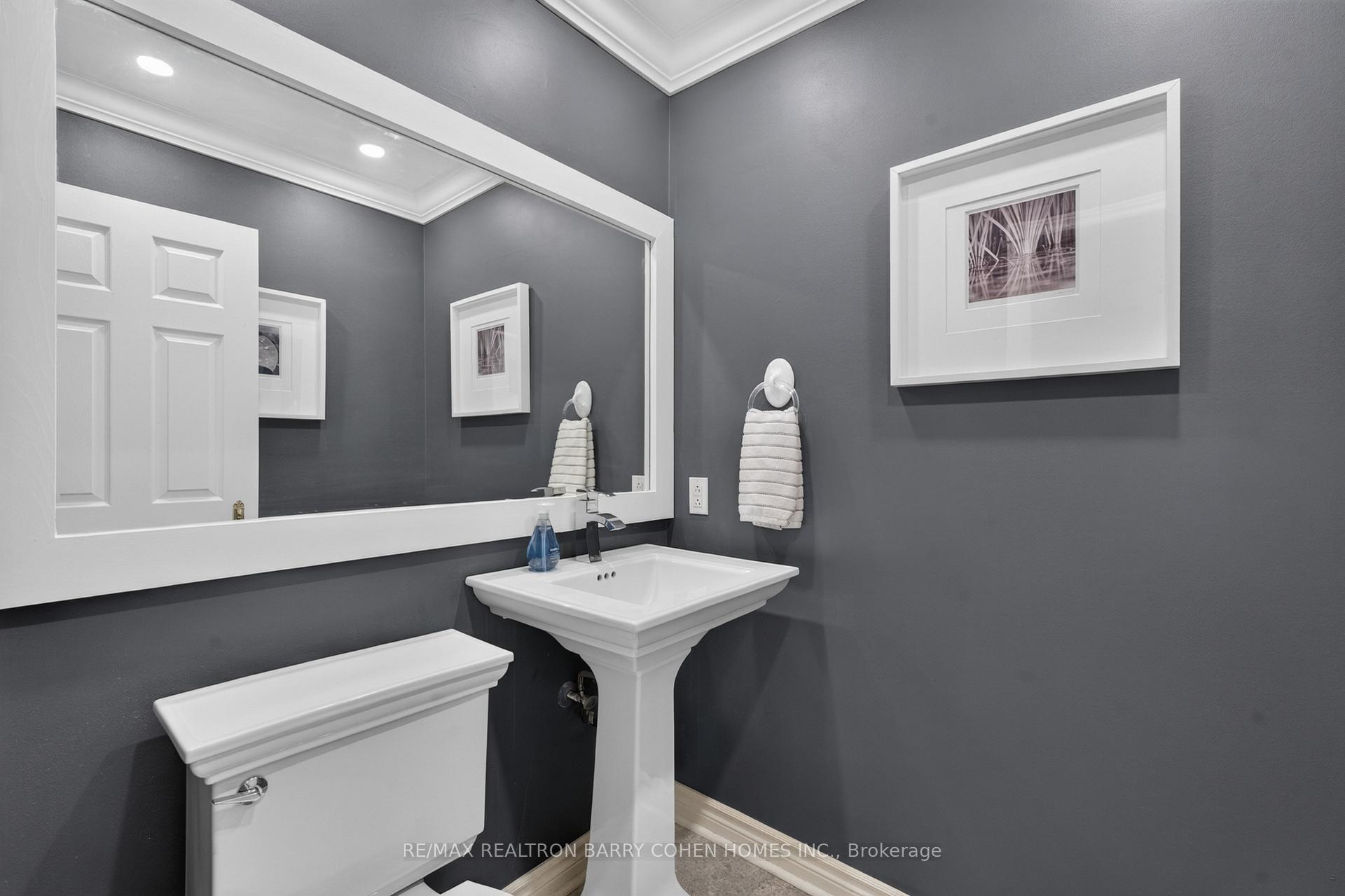 Photo 16 of 110 Upper Canada Drive, North York, St. Andrew-Windfields — HOMEH