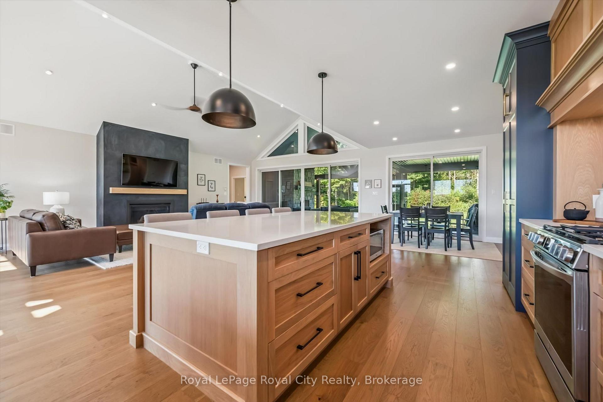 Photo 12 of 113 Sharron Court, Mapleton, Rural Mapleton — HOMEH