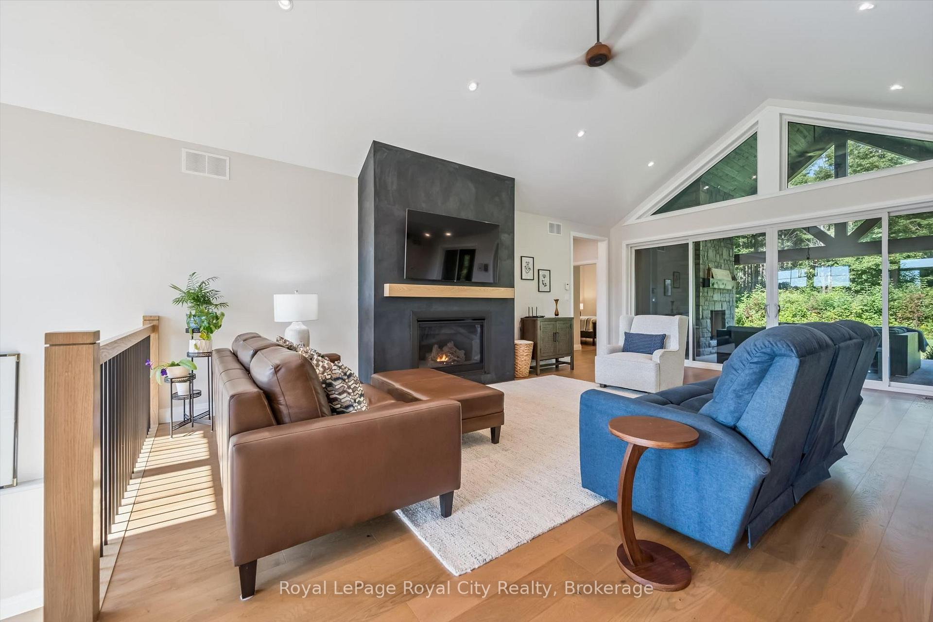 Photo 13 of 113 Sharron Court, Mapleton, Rural Mapleton — HOMEH