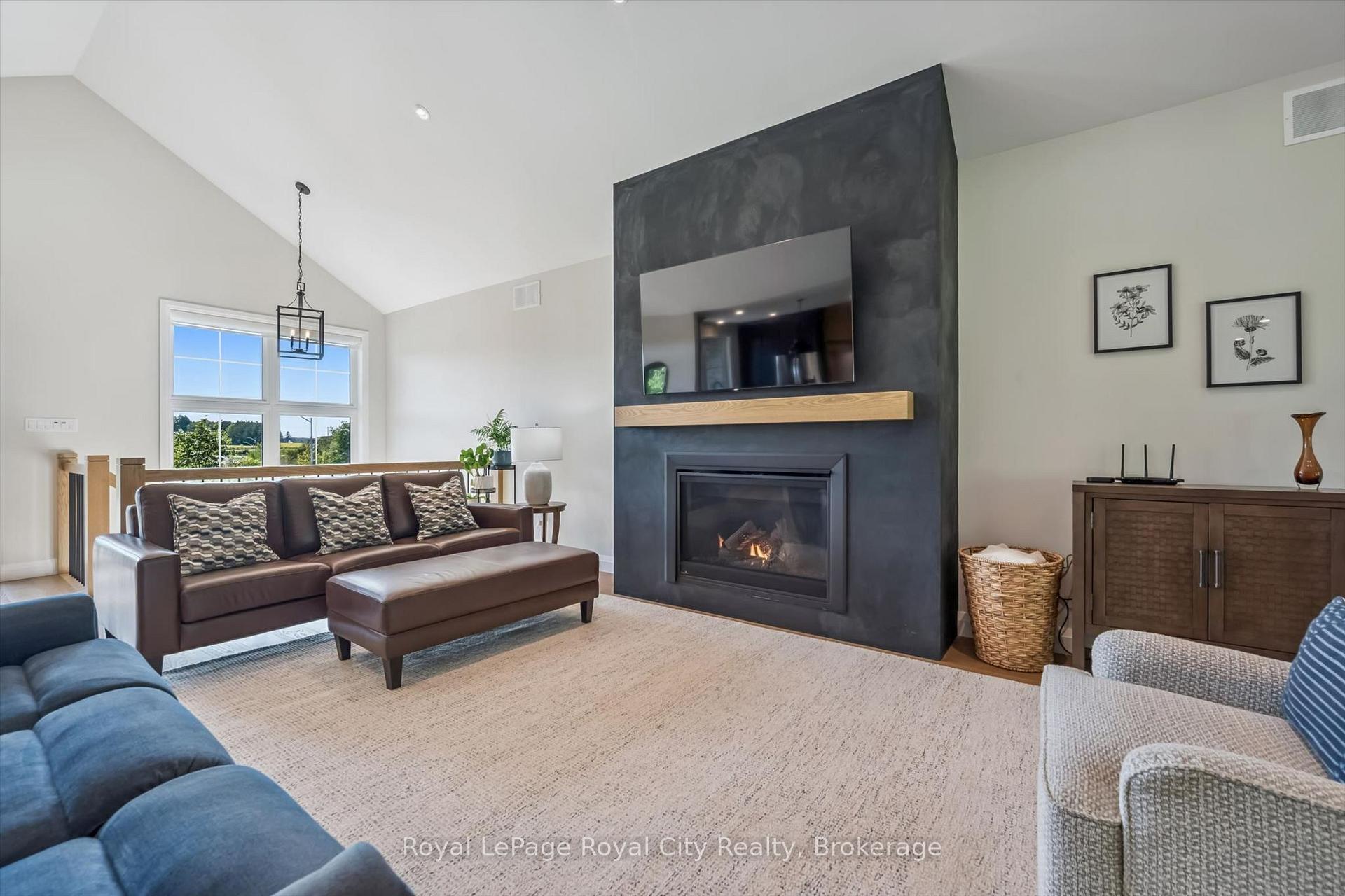 Photo 14 of 113 Sharron Court, Mapleton, Rural Mapleton — HOMEH