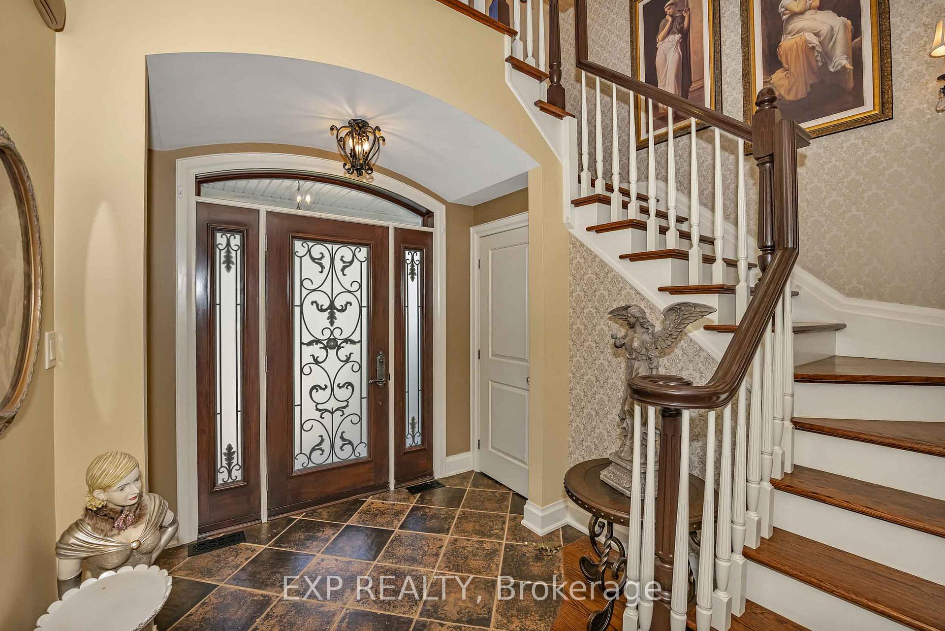 Photo 5 of 1388 Emerald Gate Avenue, Ottawa, Emerald Woods/Sawmill Creek — HOMEH