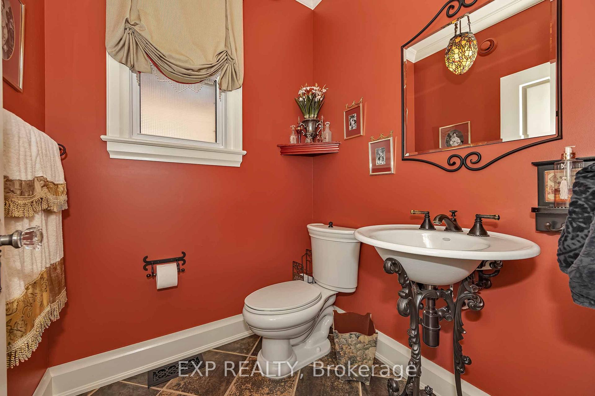 Photo 10 of 1388 Emerald Gate Avenue, Ottawa, Emerald Woods/Sawmill Creek — HOMEH