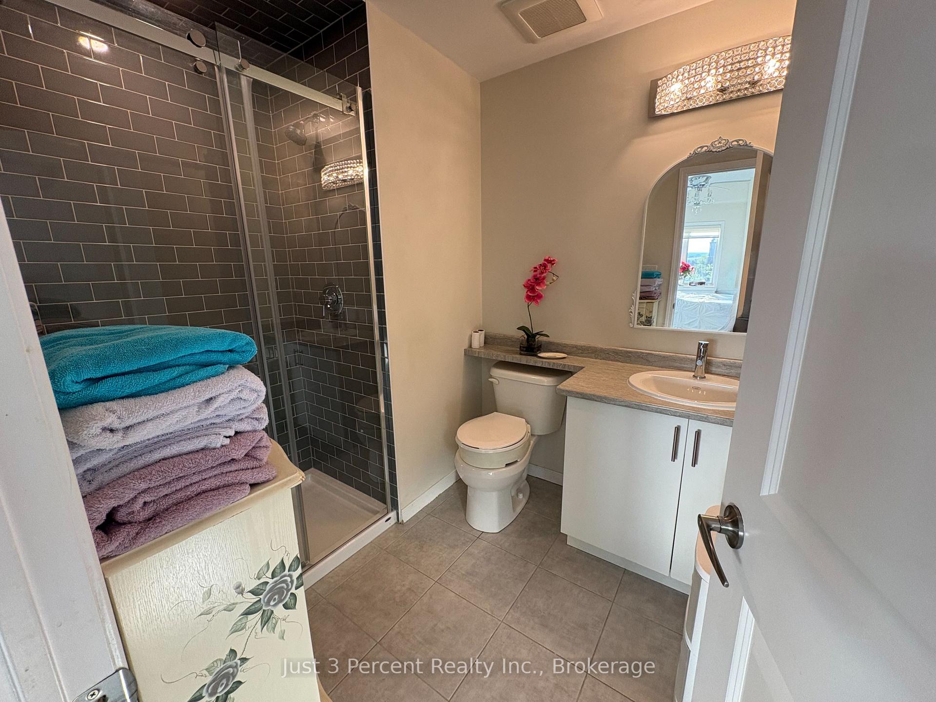 Photo 35 of Unit 101, 344 Florence Drive, Peterborough, Monaghan Ward 2 — HOMEH