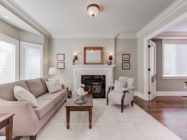 Photo 7 of 42 Mervyn Avenue, Etobicoke, Islington-City Centre West — HOMEH