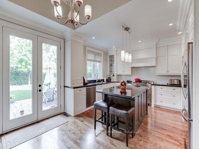 Photo 9 of 42 Mervyn Avenue, Etobicoke, Islington-City Centre West — HOMEH