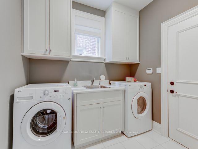 Photo 13 of 42 Mervyn Avenue, Etobicoke, Islington-City Centre West — HOMEH