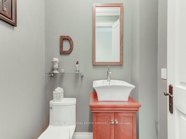 Photo 15 of 42 Mervyn Avenue, Etobicoke, Islington-City Centre West — HOMEH