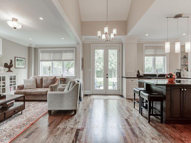 Photo 14 of 42 Mervyn Avenue, Etobicoke, Islington-City Centre West — HOMEH