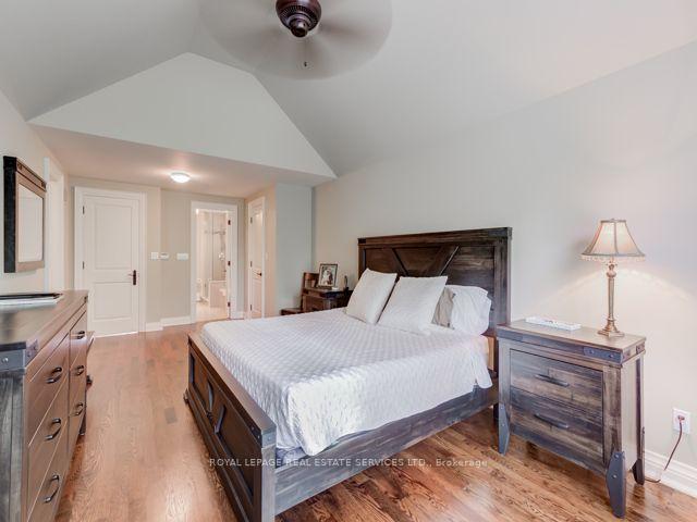 Photo 20 of 42 Mervyn Avenue, Etobicoke, Islington-City Centre West — HOMEH