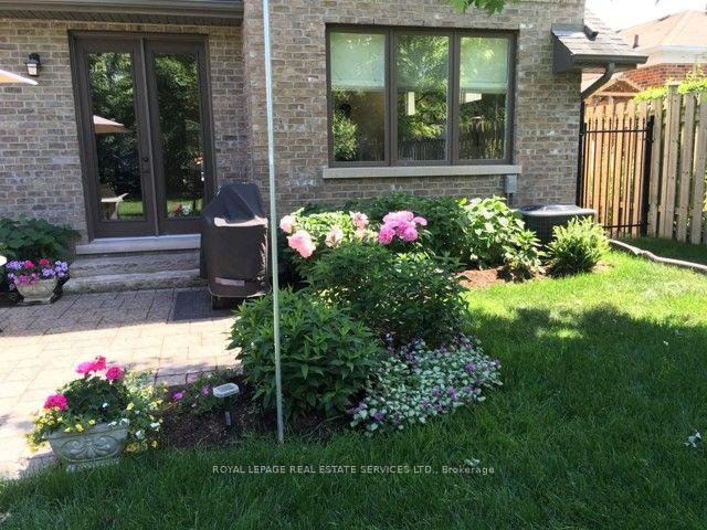Photo 30 of 42 Mervyn Avenue, Etobicoke, Islington-City Centre West — HOMEH