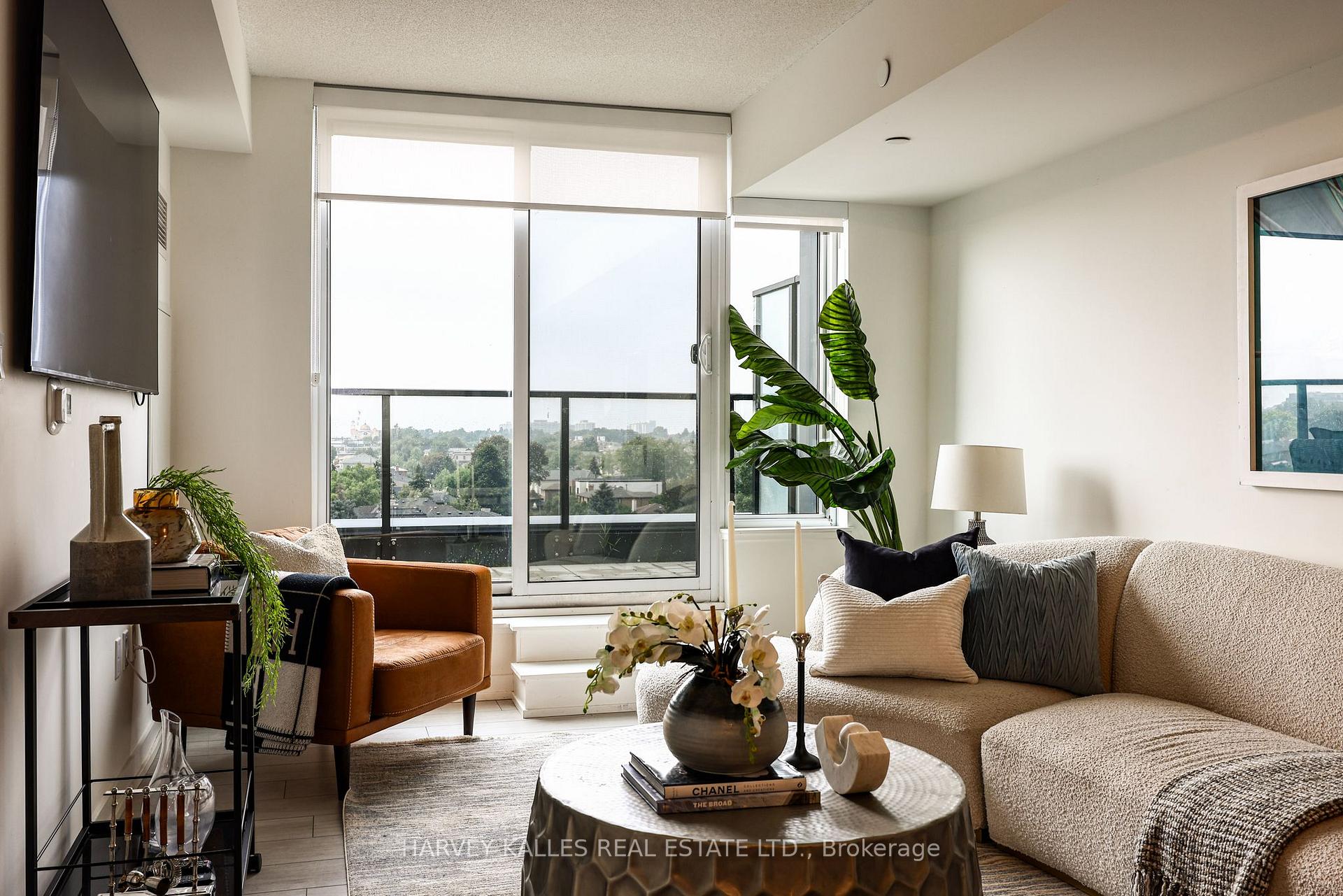 Photo 13 of Unit 606, 556 Marlee Avenue, North York, Yorkdale-Glen Park — HOMEH