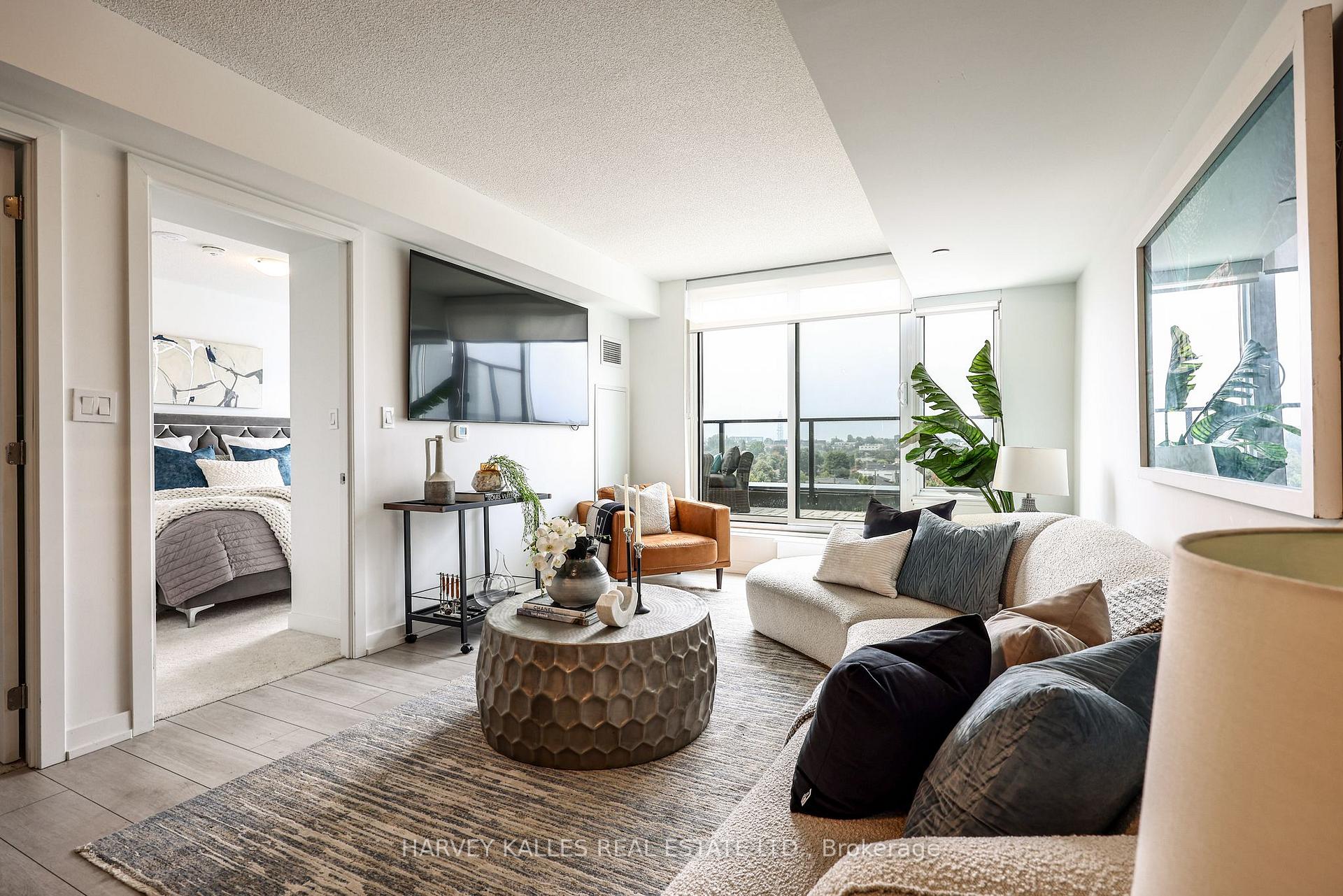 Photo 14 of Unit 606, 556 Marlee Avenue, North York, Yorkdale-Glen Park — HOMEH