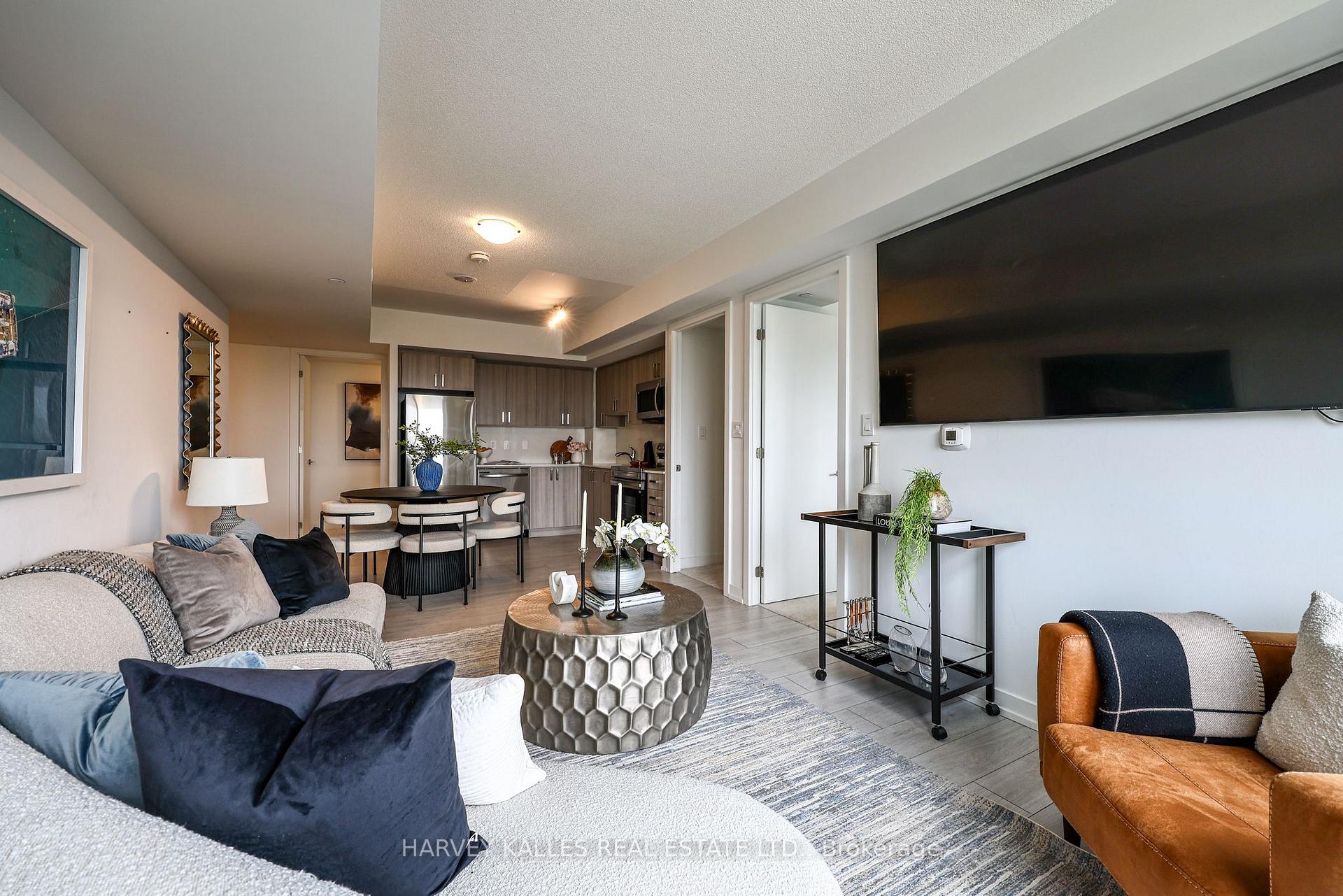 Photo 17 of Unit 606, 556 Marlee Avenue, North York, Yorkdale-Glen Park — HOMEH