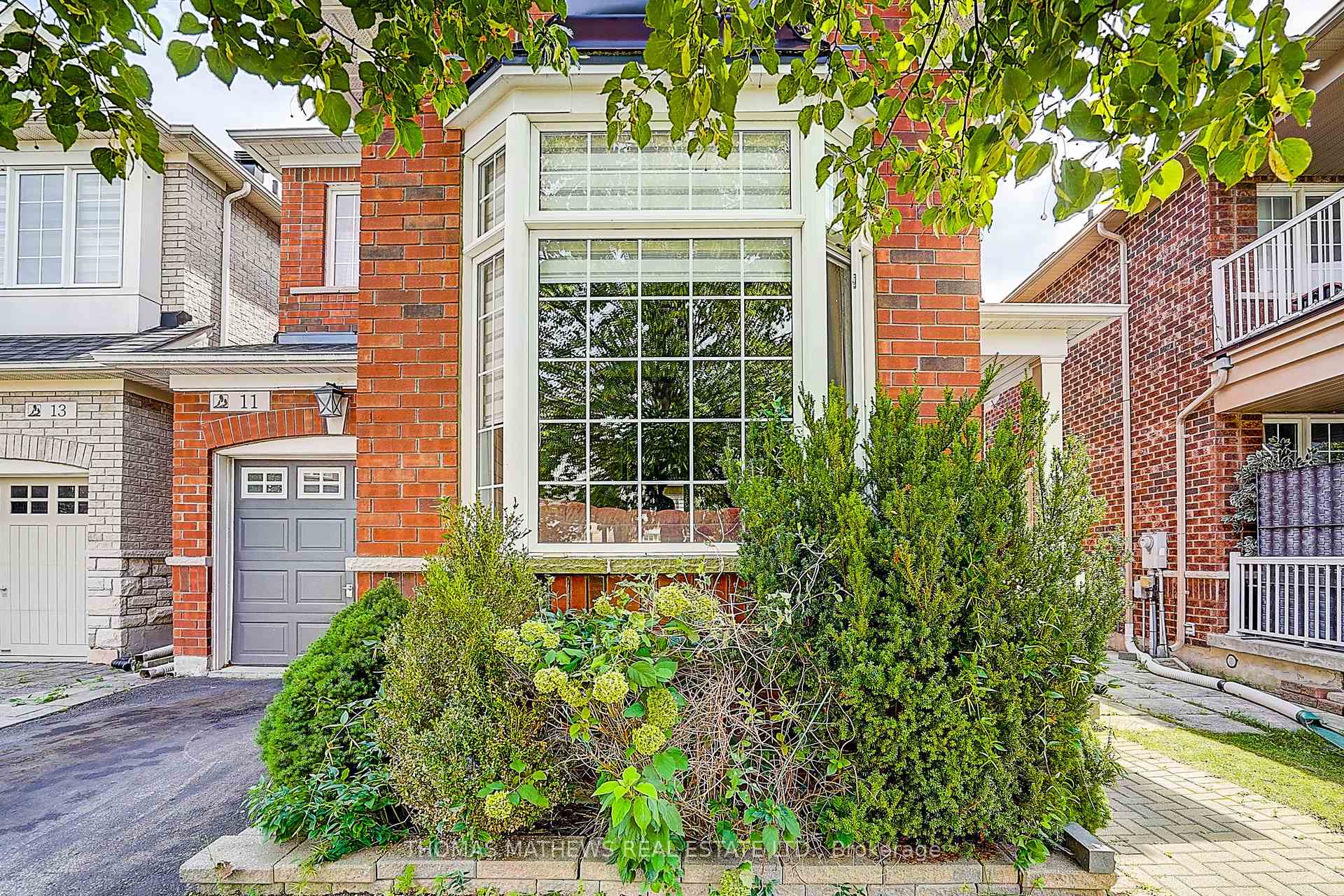 Photo 3 of 11 Ada Gardens, Markham, Box Grove — HOMEH