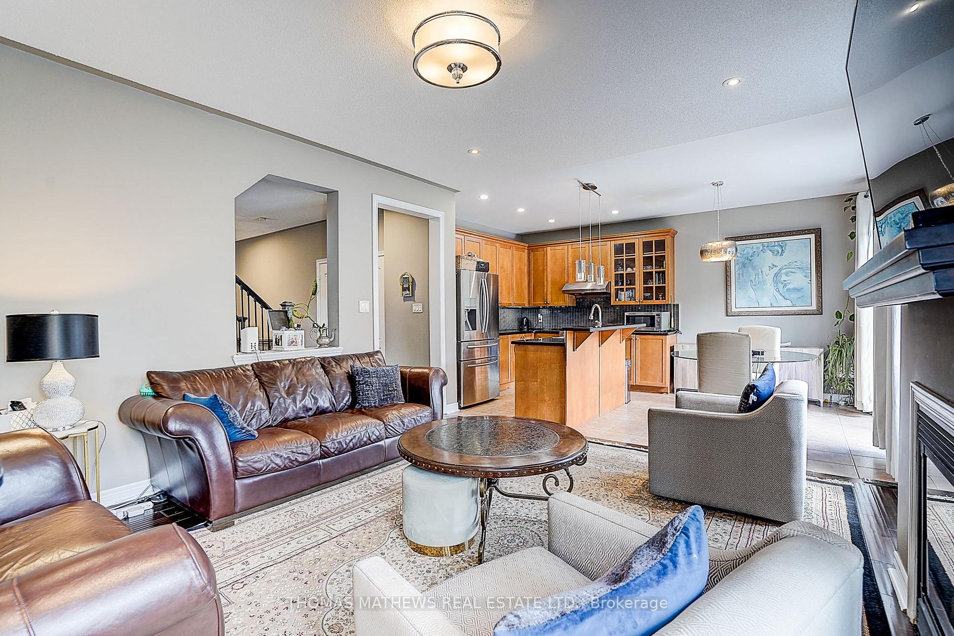 Photo 24 of 11 Ada Gardens, Markham, Box Grove — HOMEH