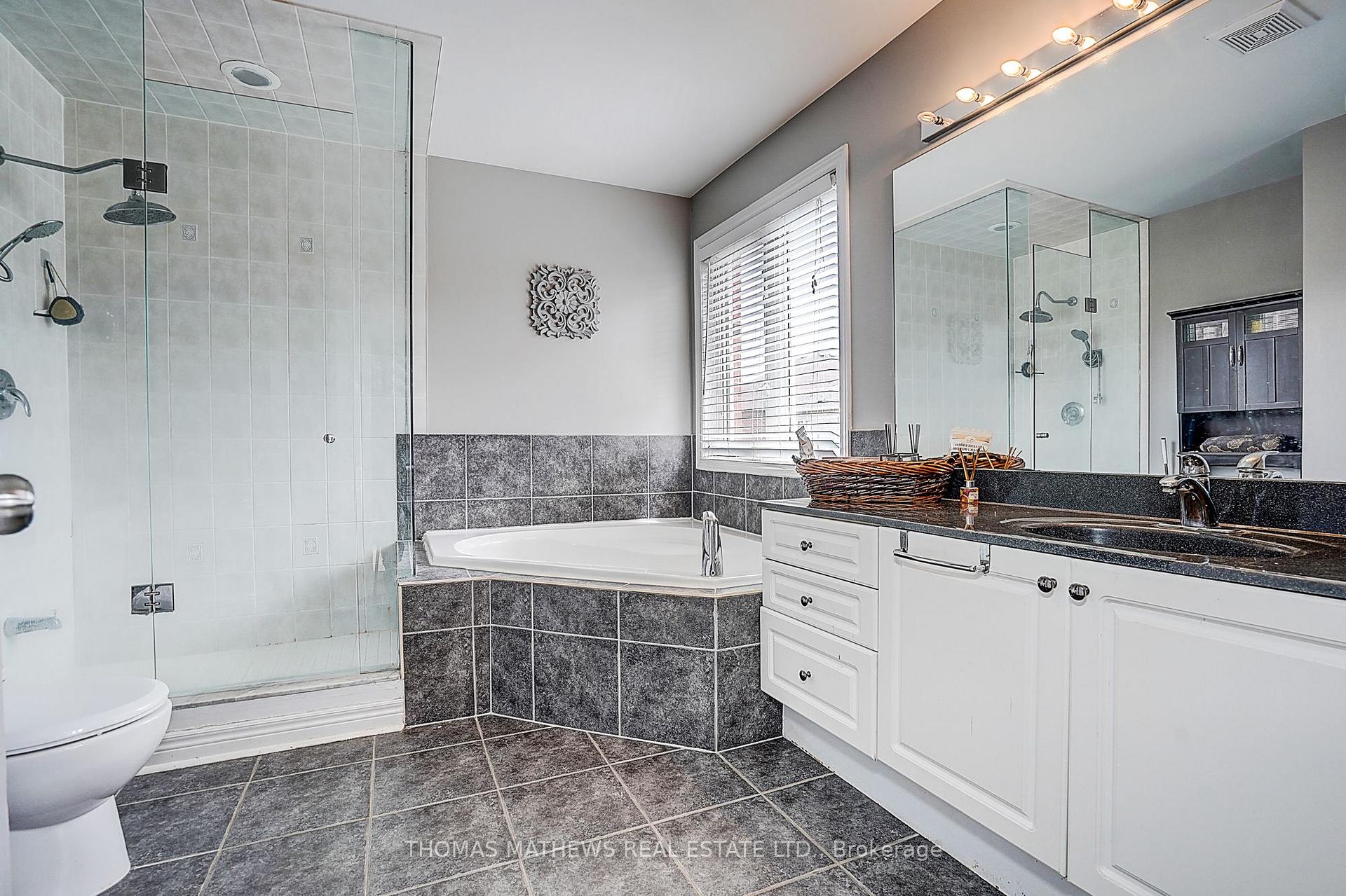 Photo 33 of 11 Ada Gardens, Markham, Box Grove — HOMEH