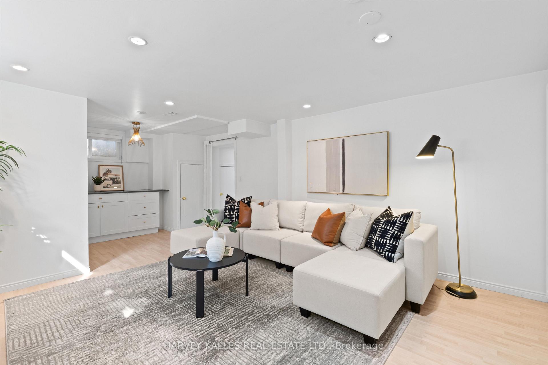 Photo 28 of 84 Lynnhaven Road, Toronto, Englemount-Lawrence — HOMEH