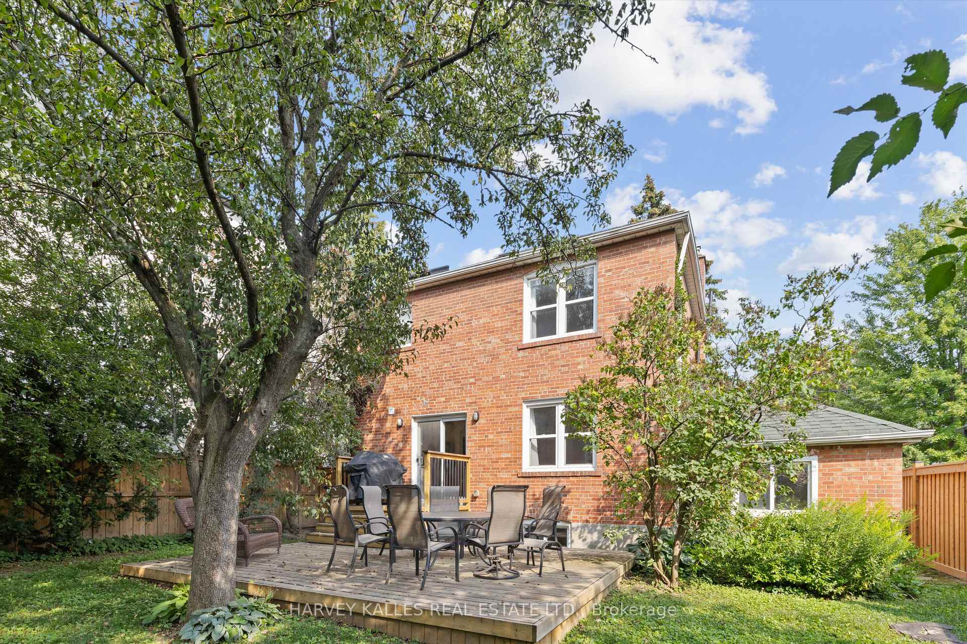 Photo 33 of 84 Lynnhaven Road, Toronto, Englemount-Lawrence — HOMEH