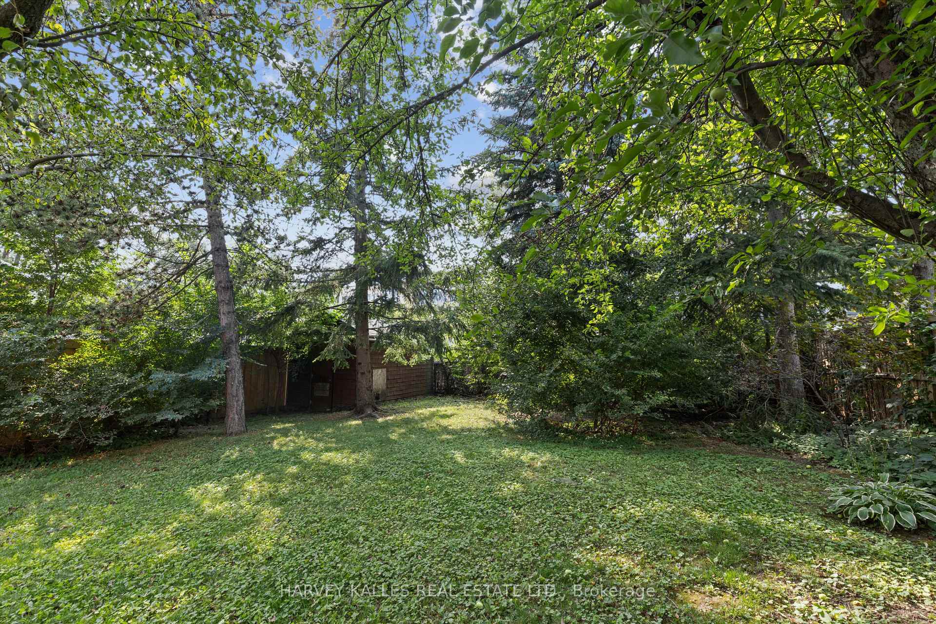 Photo 34 of 84 Lynnhaven Road, Toronto, Englemount-Lawrence — HOMEH