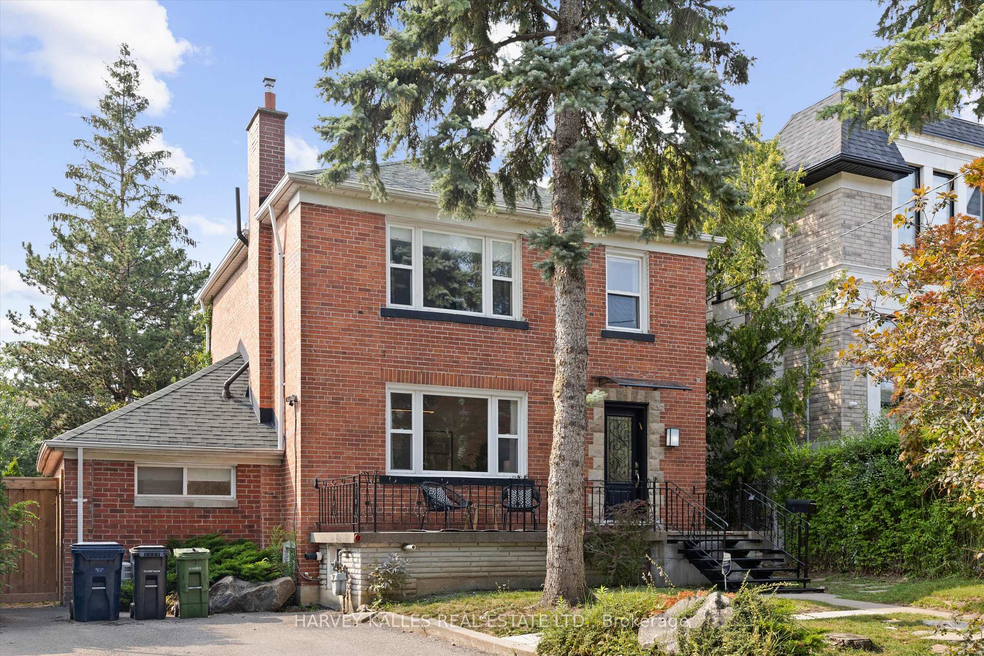 Photo 35 of 84 Lynnhaven Road, Toronto, Englemount-Lawrence — HOMEH