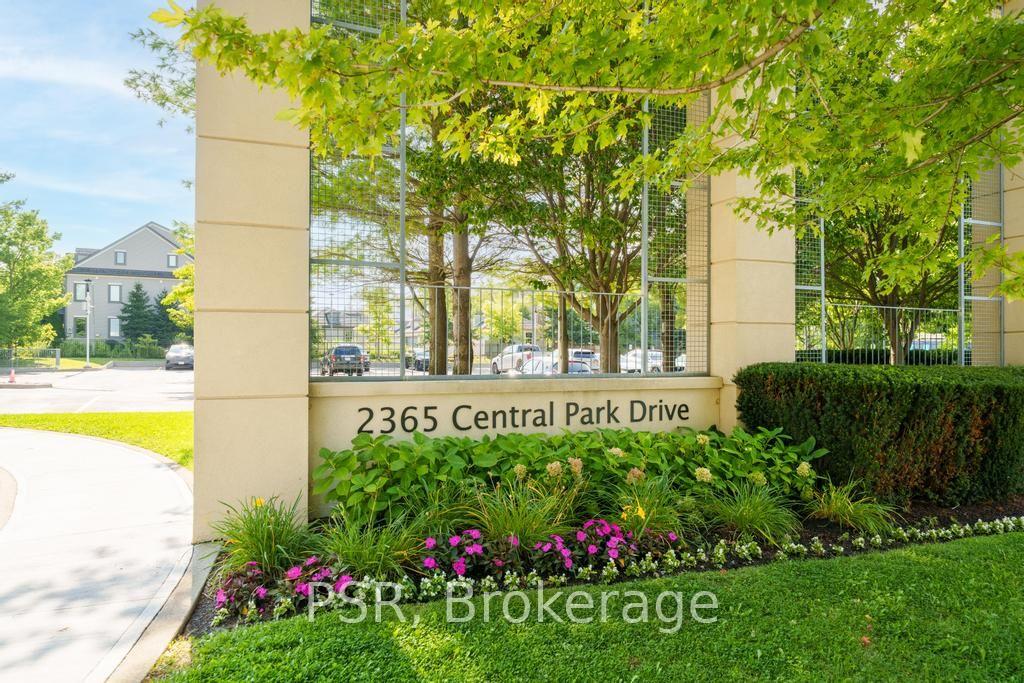 Photo 3 of Unit 203, 2365 Central Park Drive, Oakville, River Oaks — HOMEH
