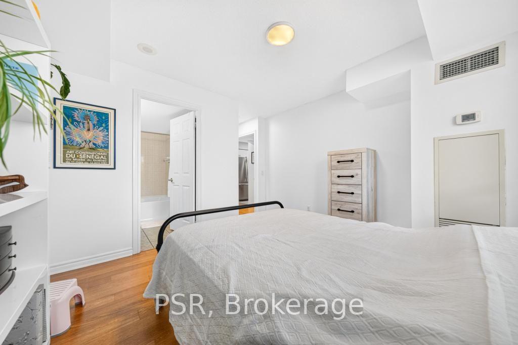 Photo 13 of Unit 203, 2365 Central Park Drive, Oakville, River Oaks — HOMEH