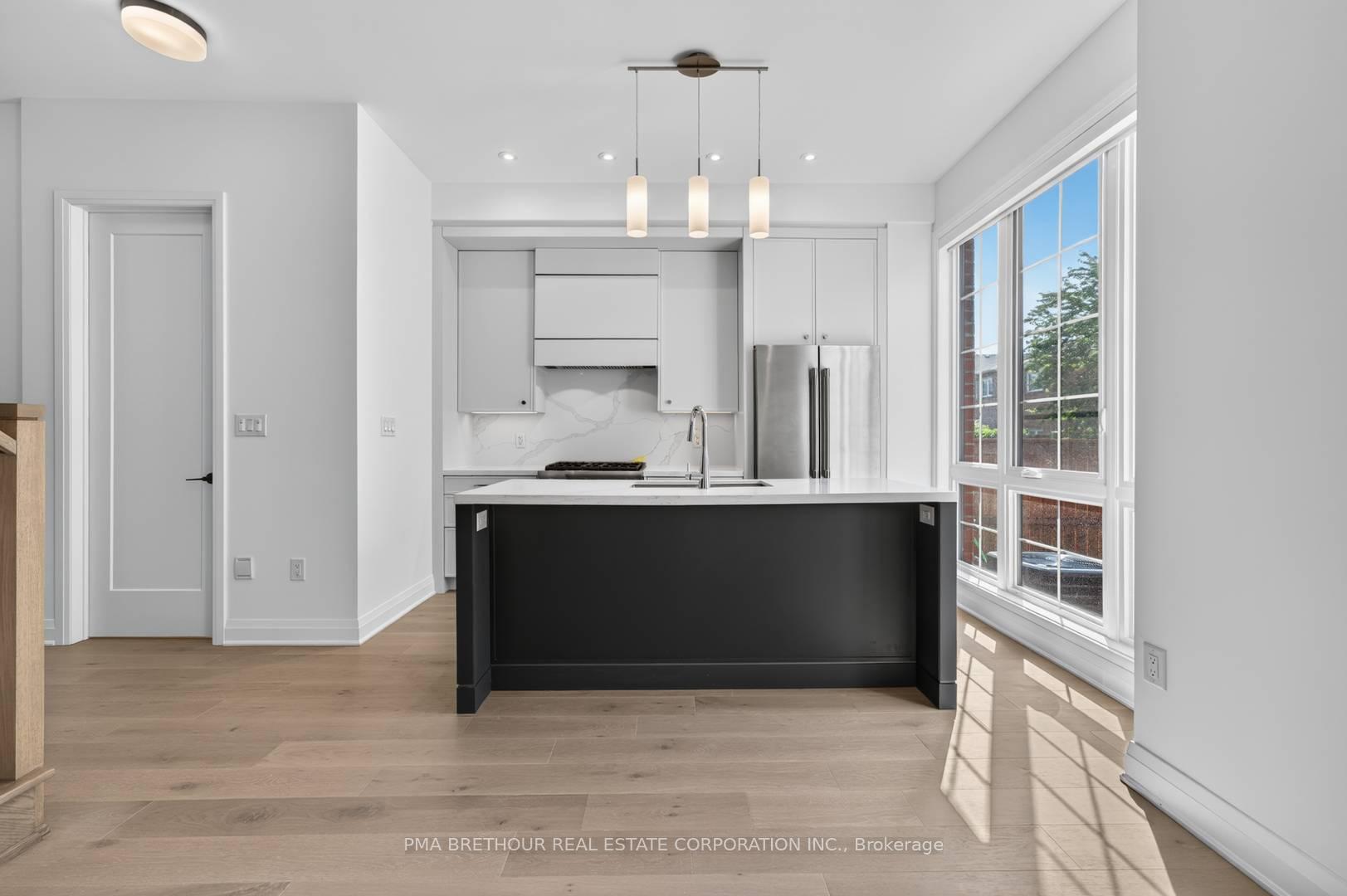 Photo 5 of 59 Alton Crescent, Vaughan, Uplands — HOMEH