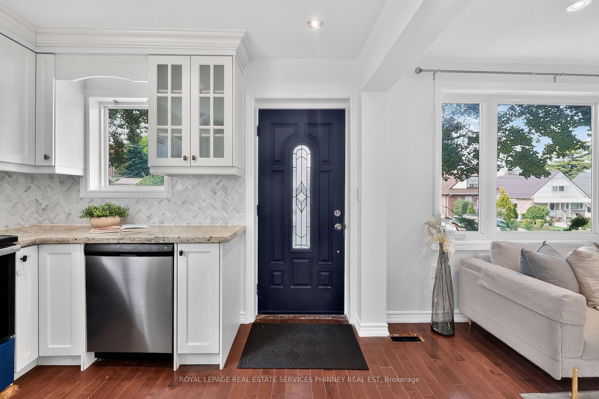 Photo 6 of 245 Glenholme Avenue, Hamilton, Glenview — HOMEH