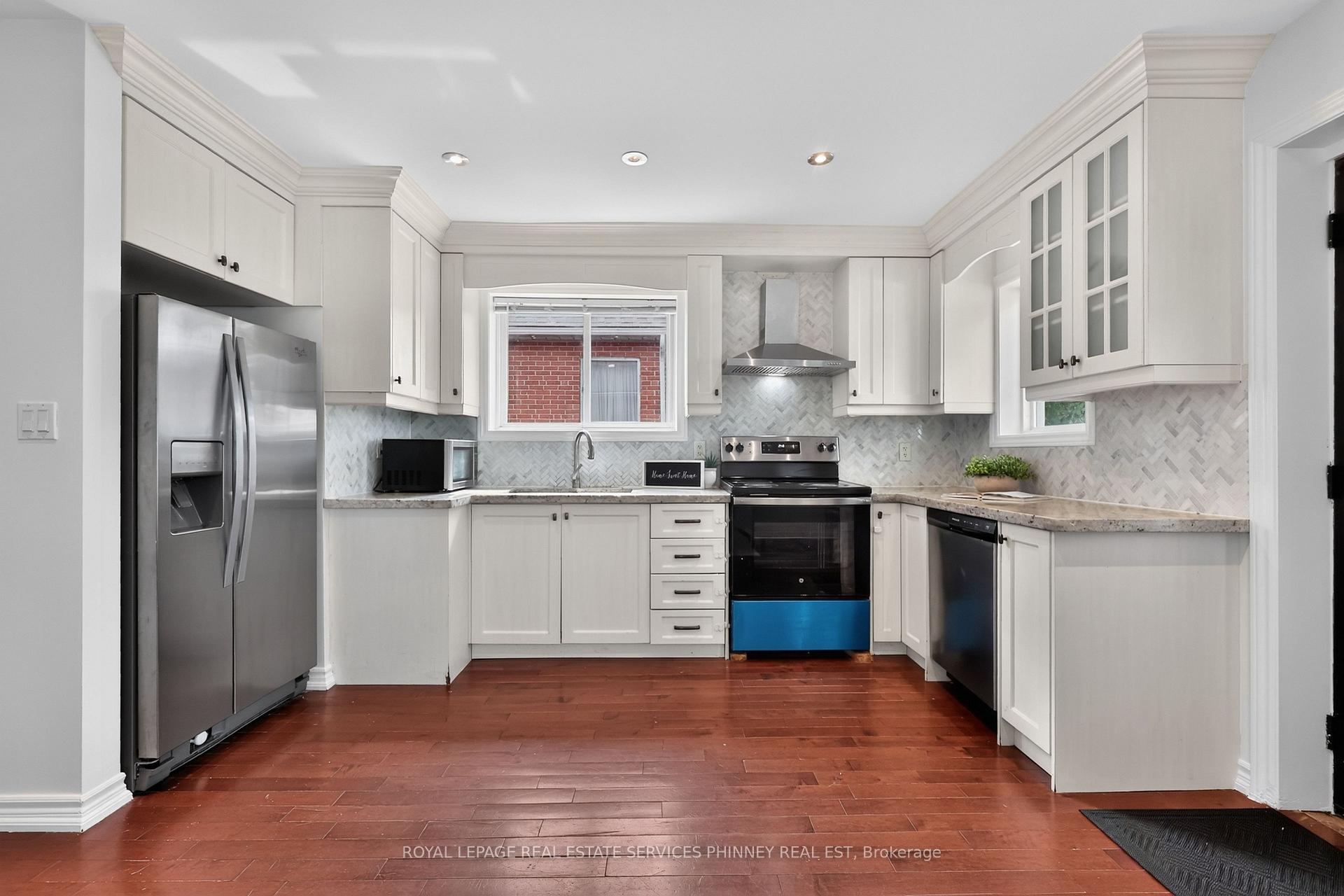 Photo 8 of 245 Glenholme Avenue, Hamilton, Glenview — HOMEH