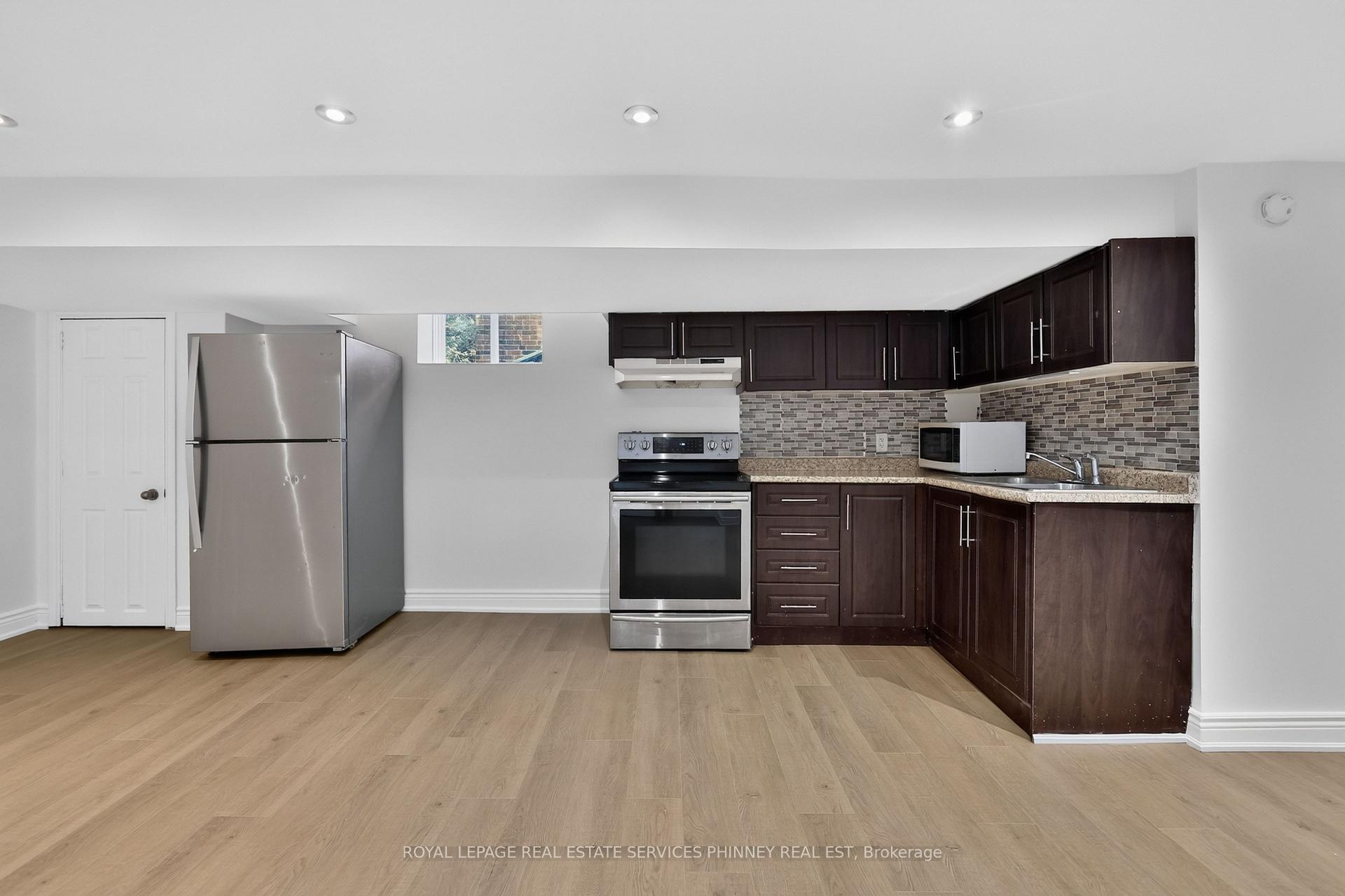 Photo 25 of 245 Glenholme Avenue, Hamilton, Glenview — HOMEH