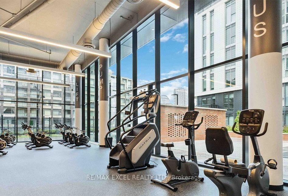 Photo 5 of Unit B505, 292 Verdale Crossing, Markham, Unionville — HOMEH